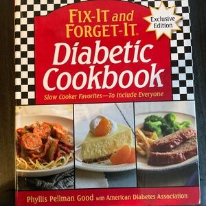 Cookbook - Fix it and Forget it Diabetic Cookbook.  H197